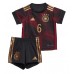 Billiga Tyskland Joshua Kimmich #6 Barnkläder Borta fotbollskläder till baby VM 2022 Kortärmad (+ Korta byxor)